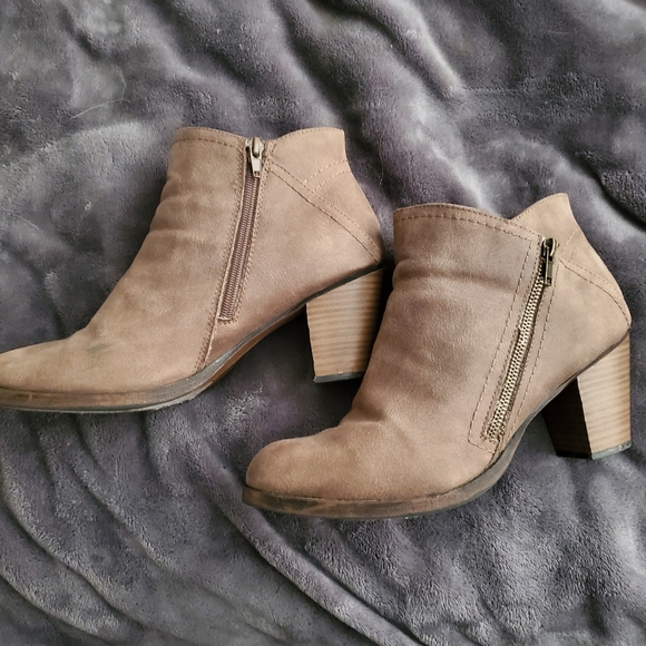 Booties - Picture 3 of 3